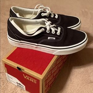 Black Vans Era size 6
